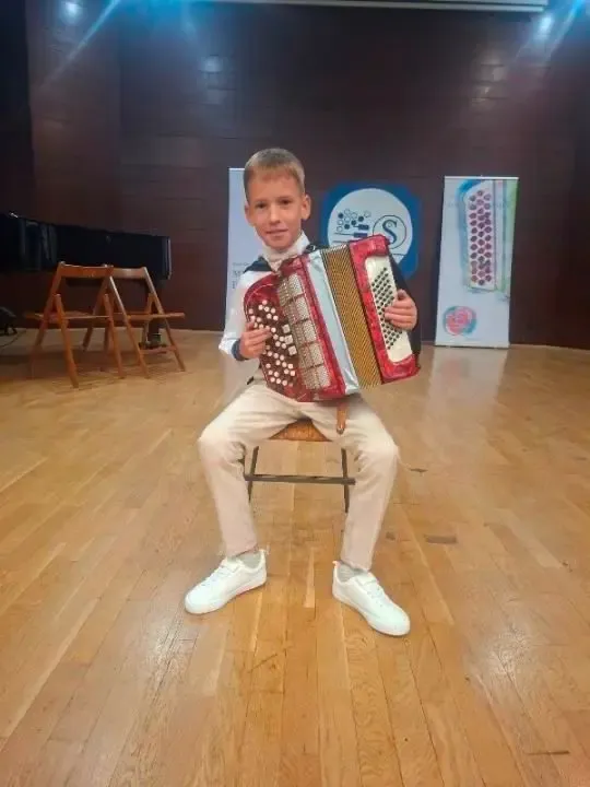 Две прве награде нашим ученицима на 31. Интернационалном такмичењу „Дани хармонике“ у Смедереву